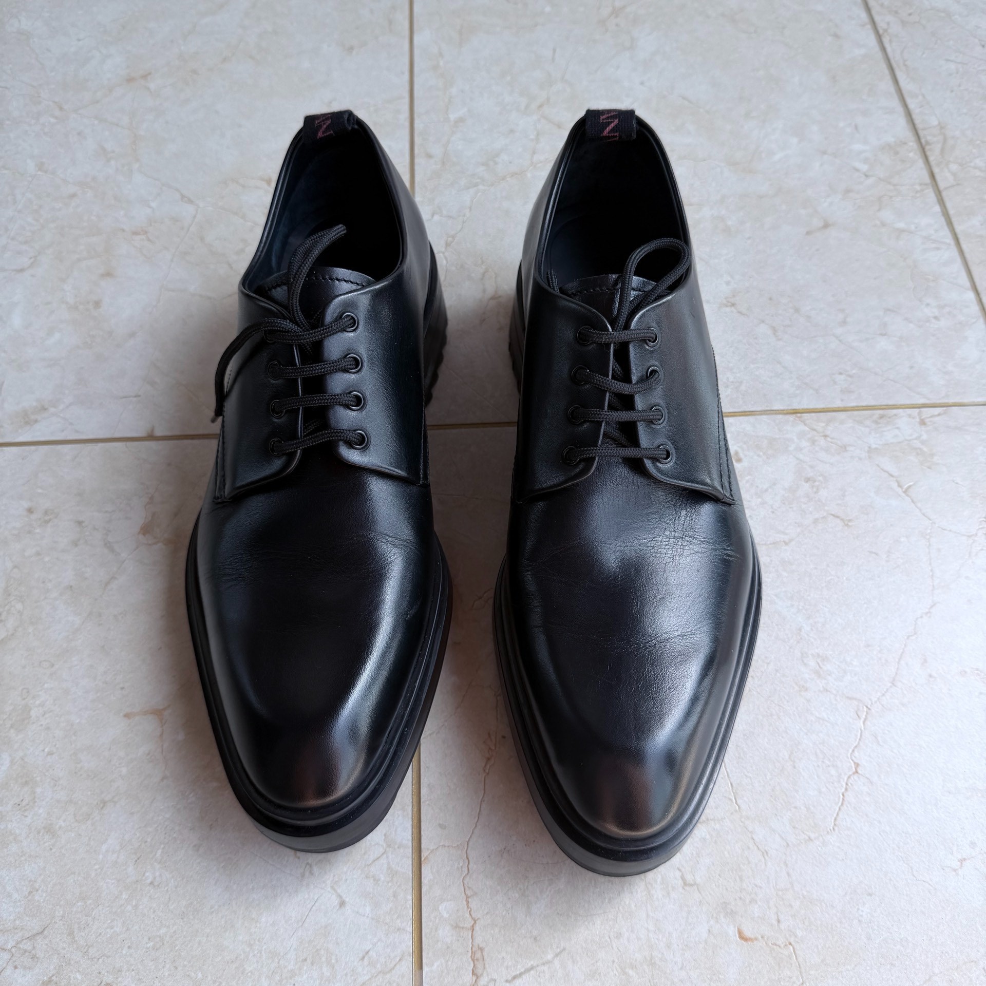 Lanvin Black Leather Derby Shoes — front