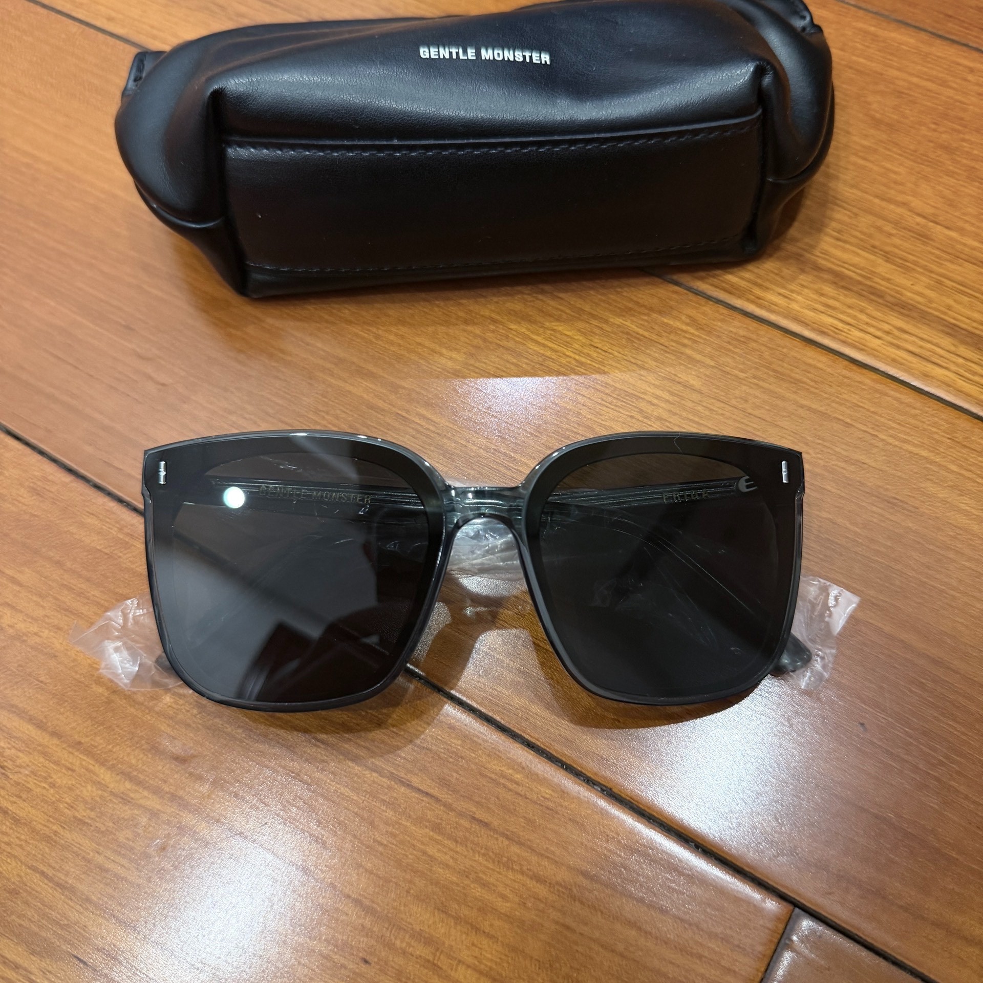 Gentle Monster FRIDA Sunglasses