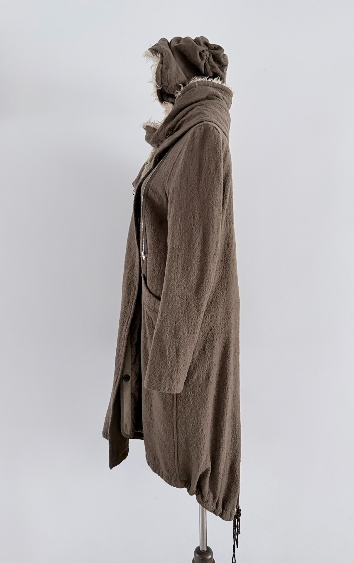 Undercover 06AW Guruguru Military Coat — detail
