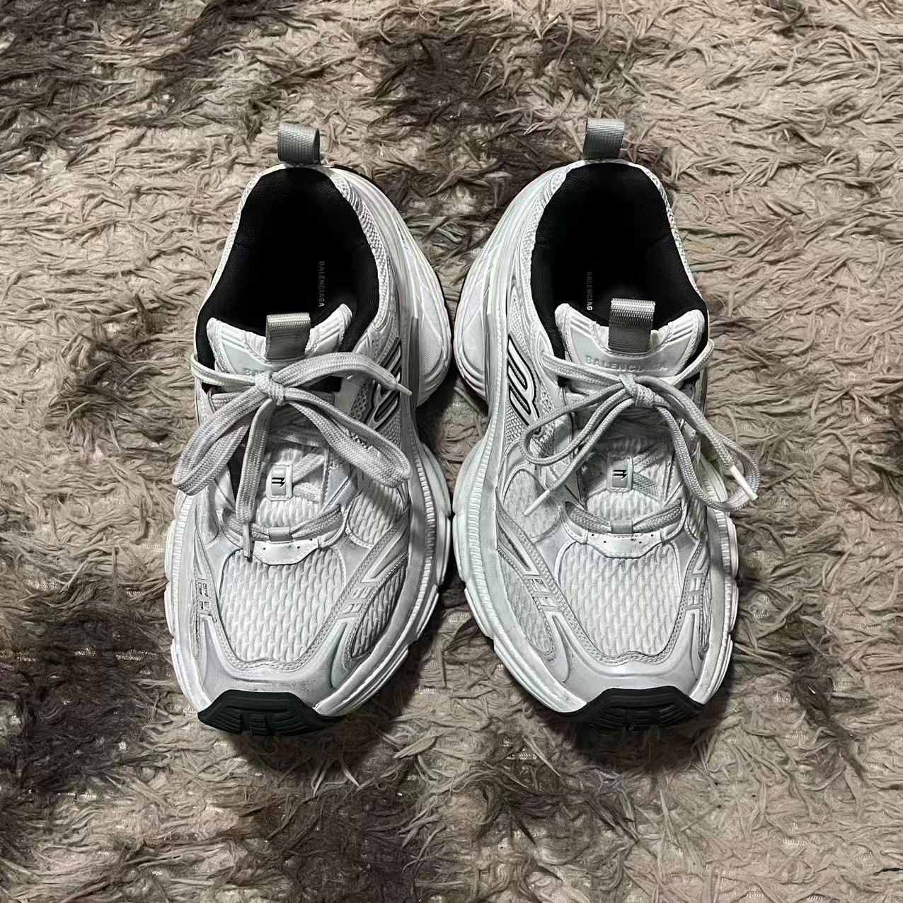 Balenciaga 10XL White Chunky Sneakers — front