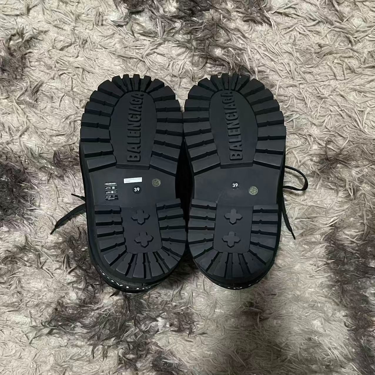 Balenciaga FW24 Skiwear Snow Boots — label