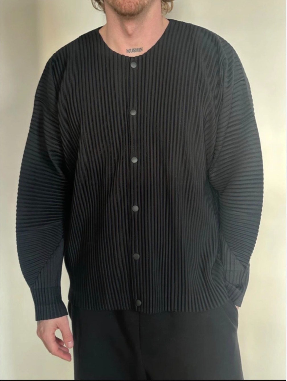 Issey Miyake Pleated Button Cardigan — detail