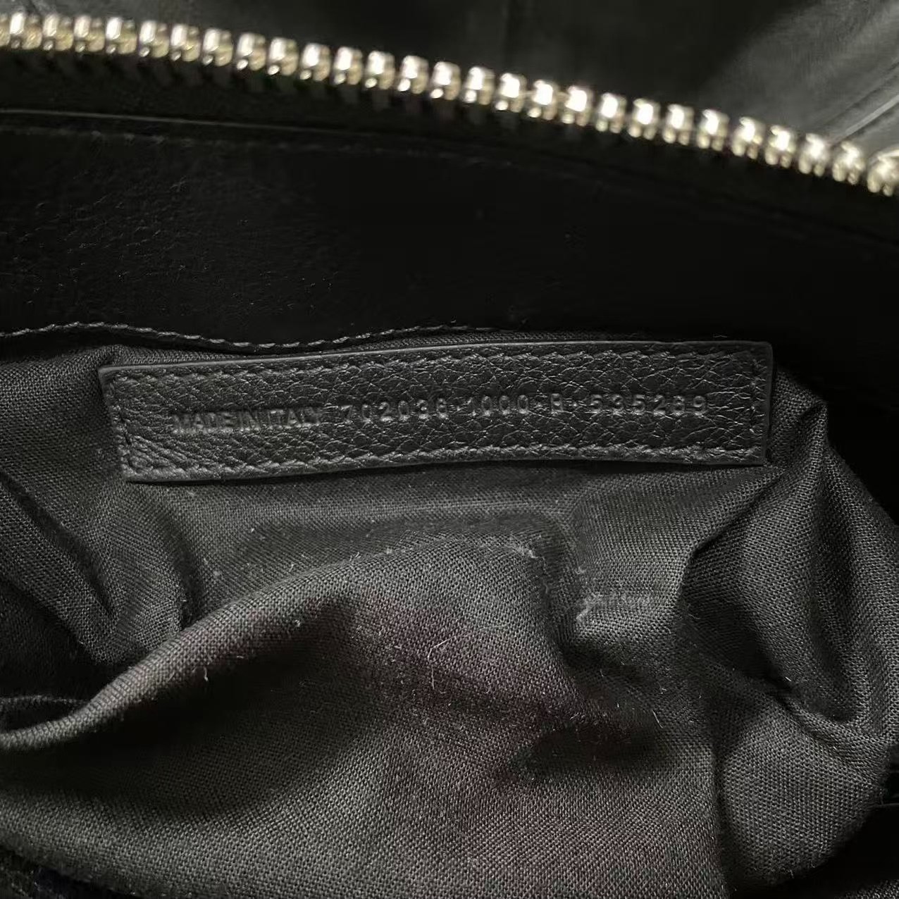 Balenciaga 22FW EMO Bucket Bag — detail
