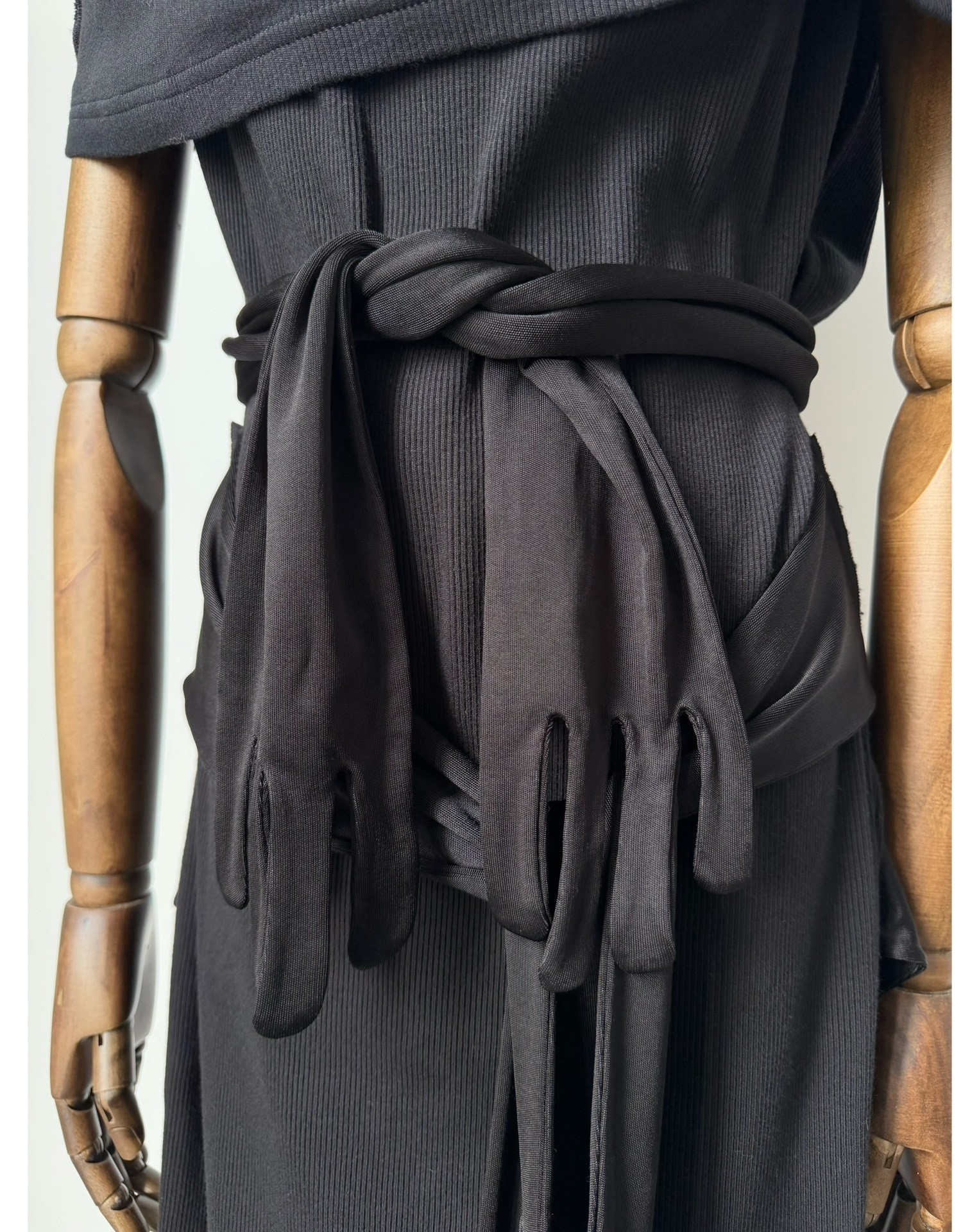 MM6 Maison Margiela Glove Belt Knit Dress — label