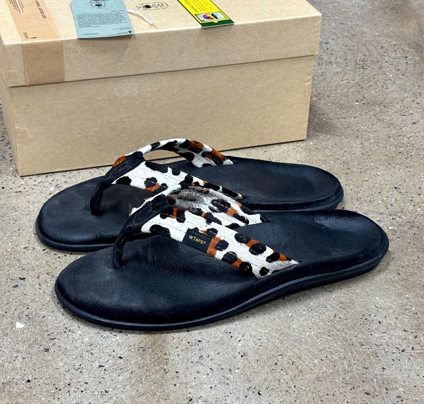 WTAPS x Island Pro Leather Flip Flops — front
