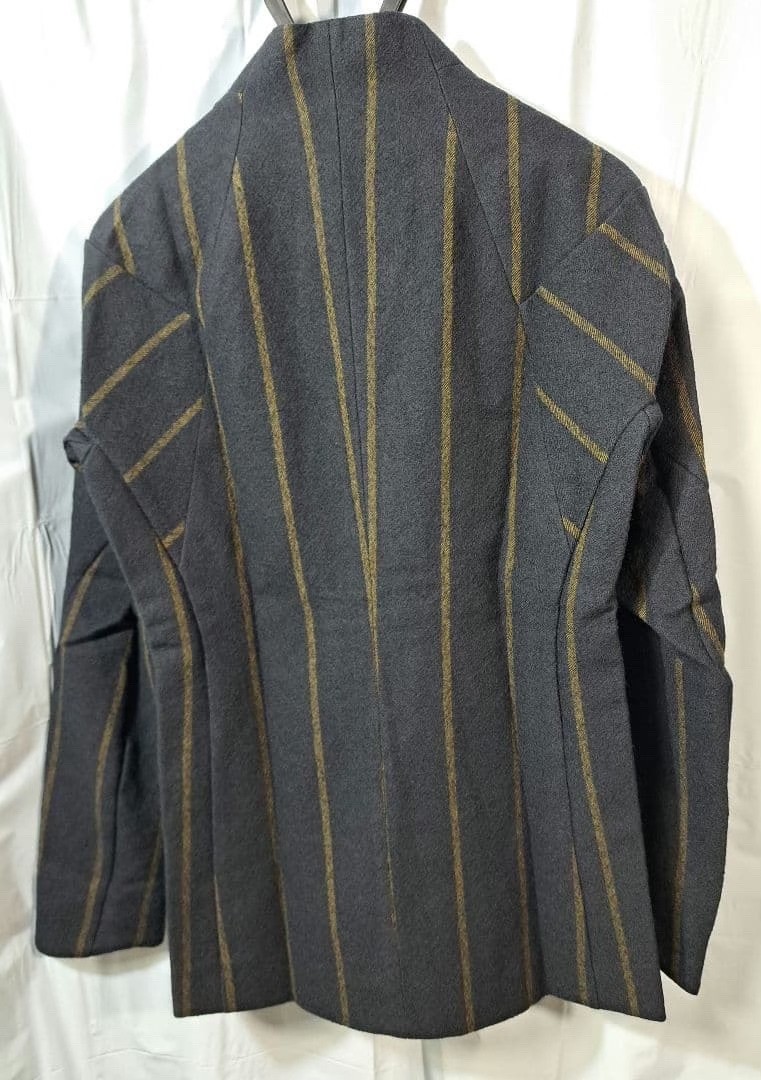 Devoa Wool Striped Suit Jacket — detail