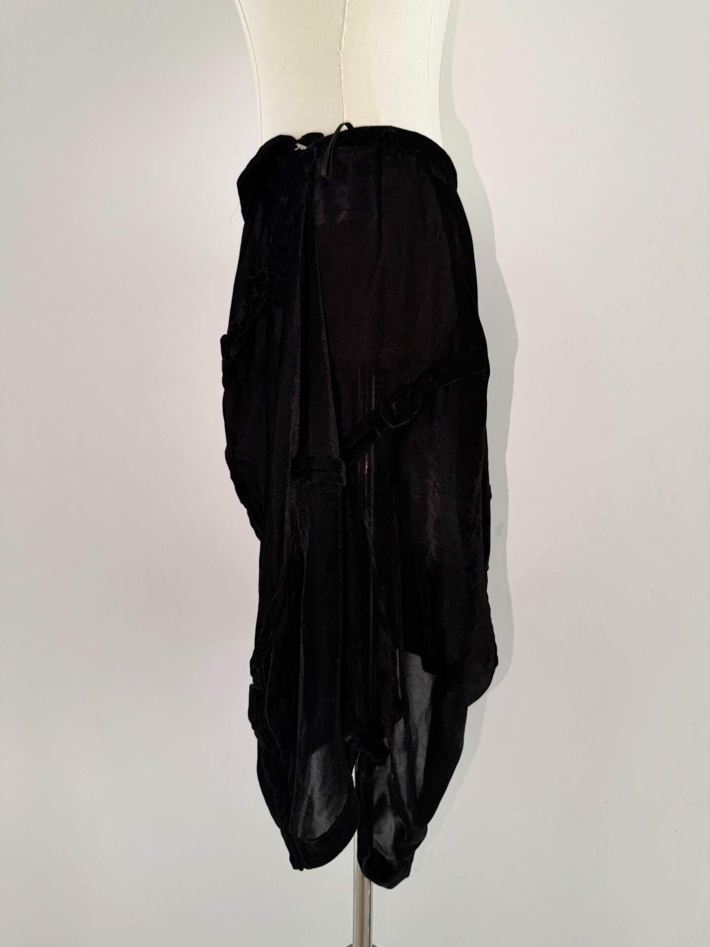 Comme des Garcons 08AW Velvet Skirt — label