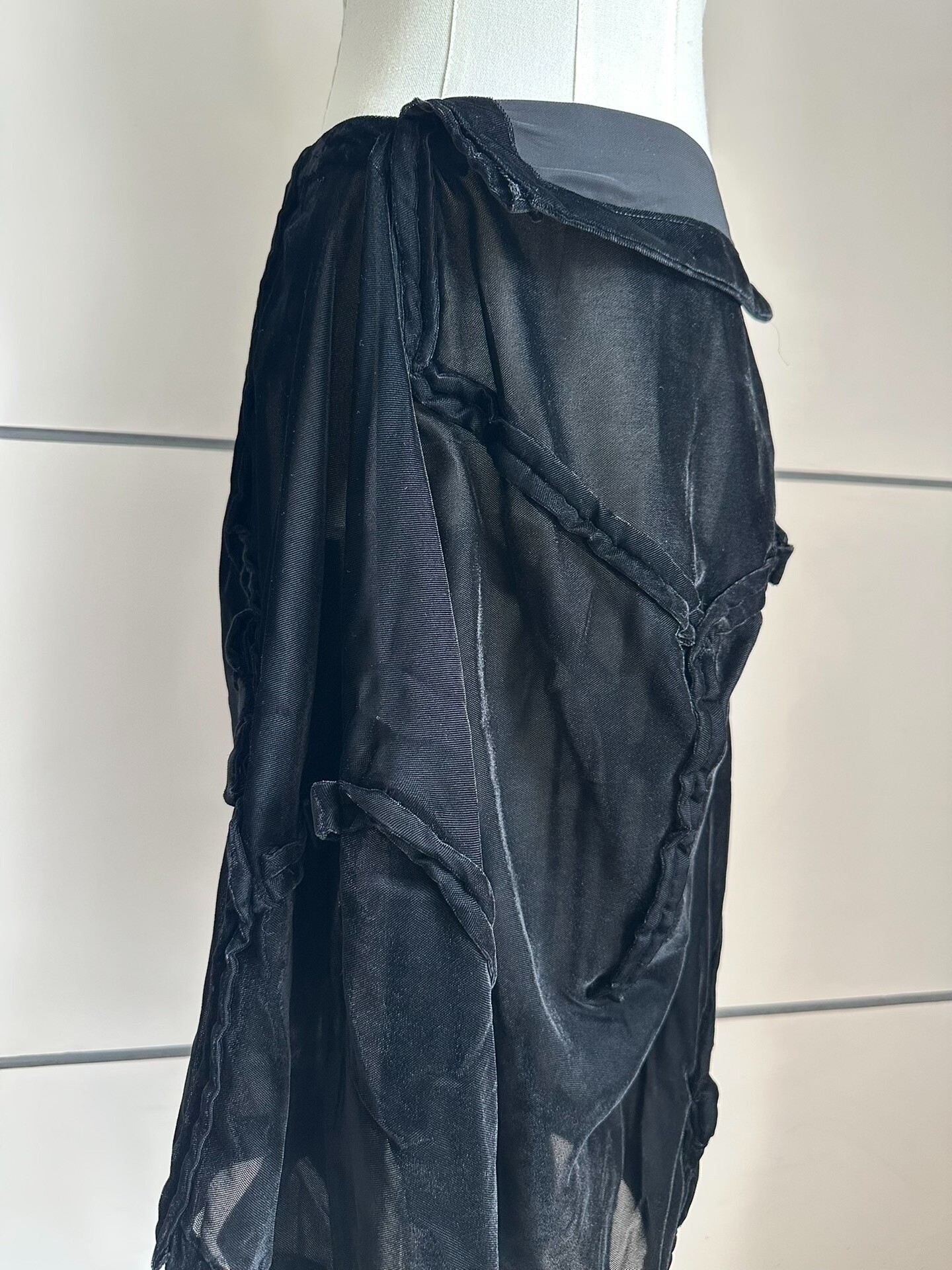 Comme des Garcons 08AW Velvet Skirt — front