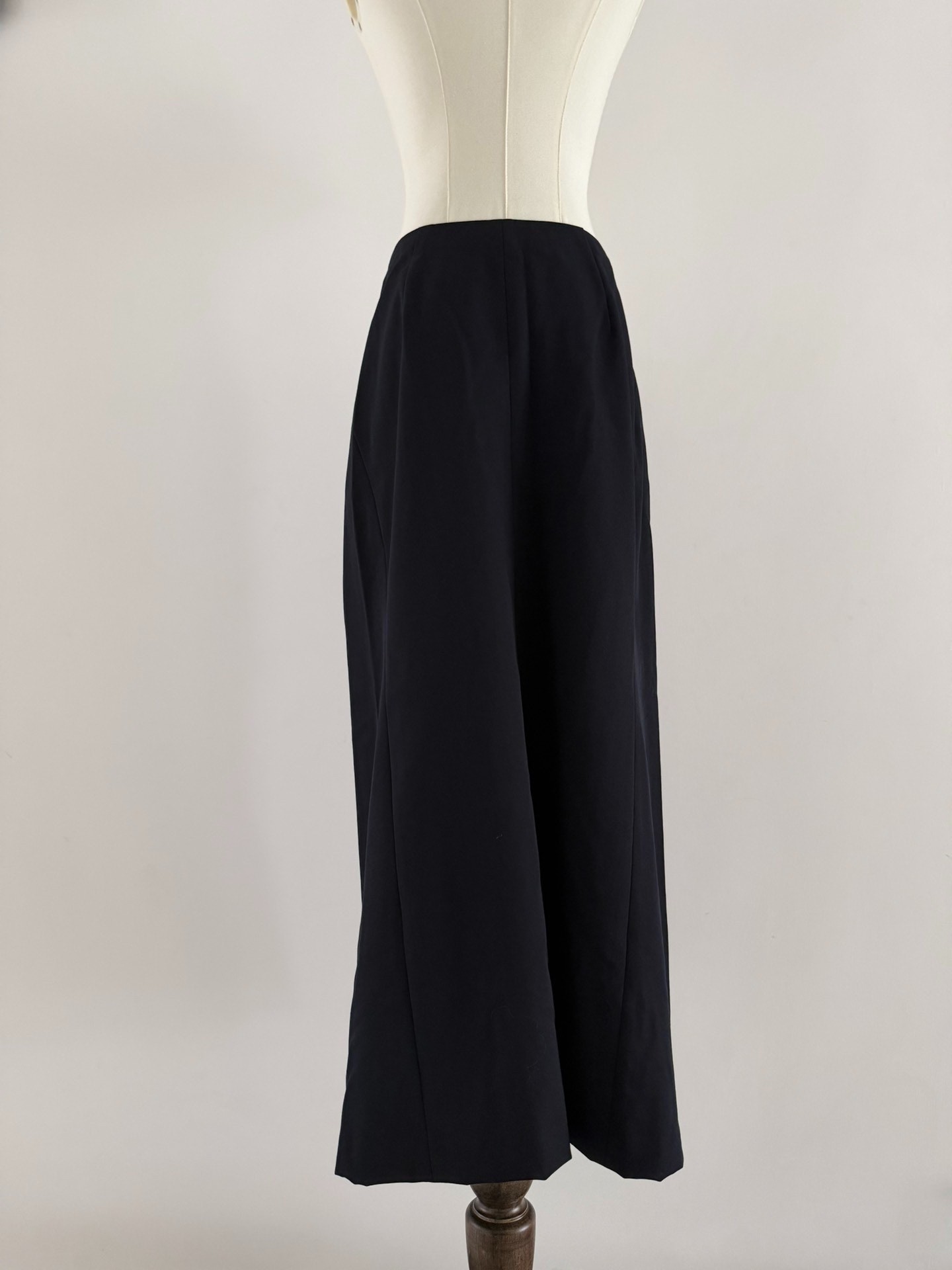 Comme des Garçons 93AW Velvet Long Skirt — detail