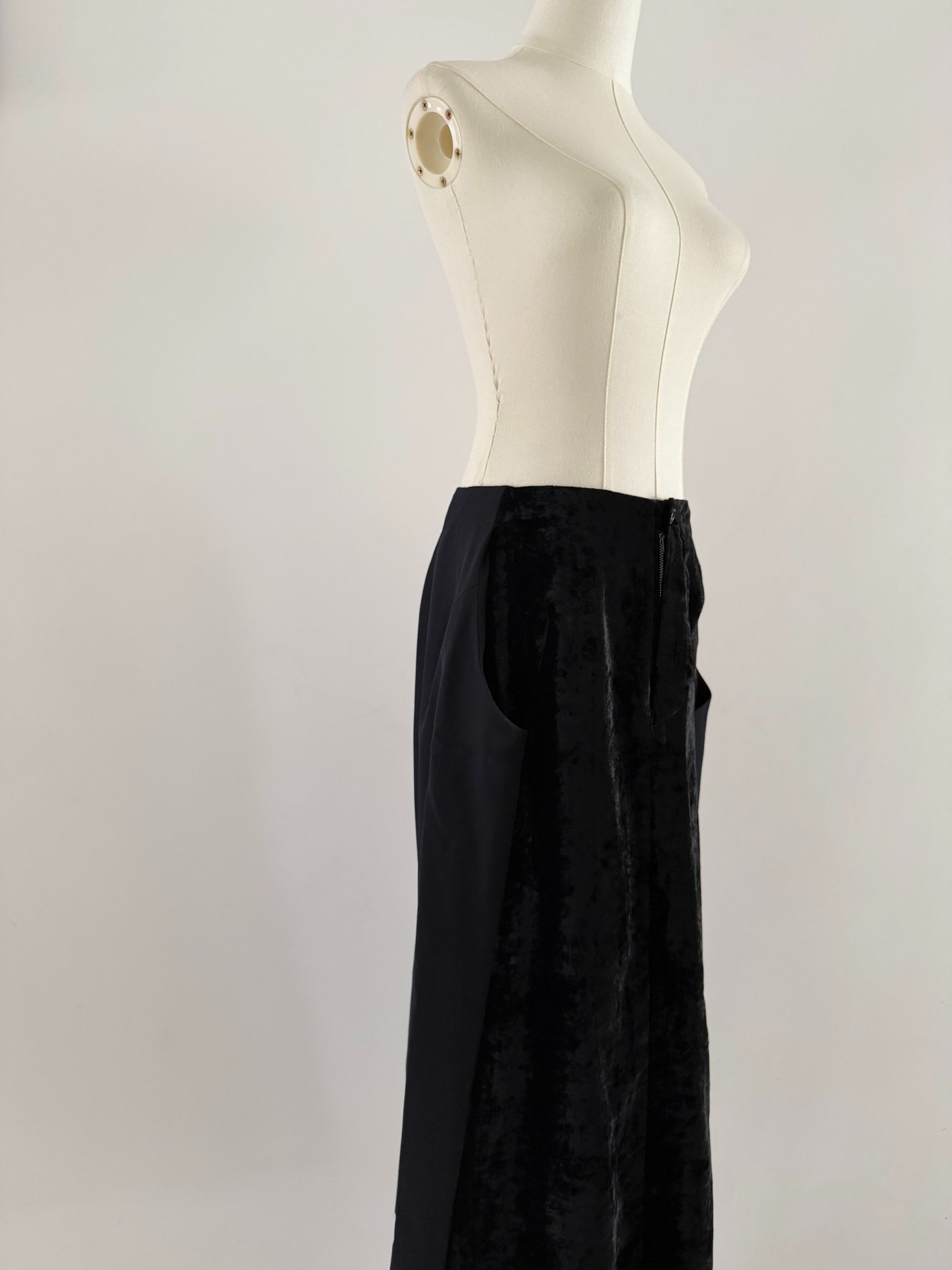 Comme des Garçons 93AW Velvet Long Skirt — back