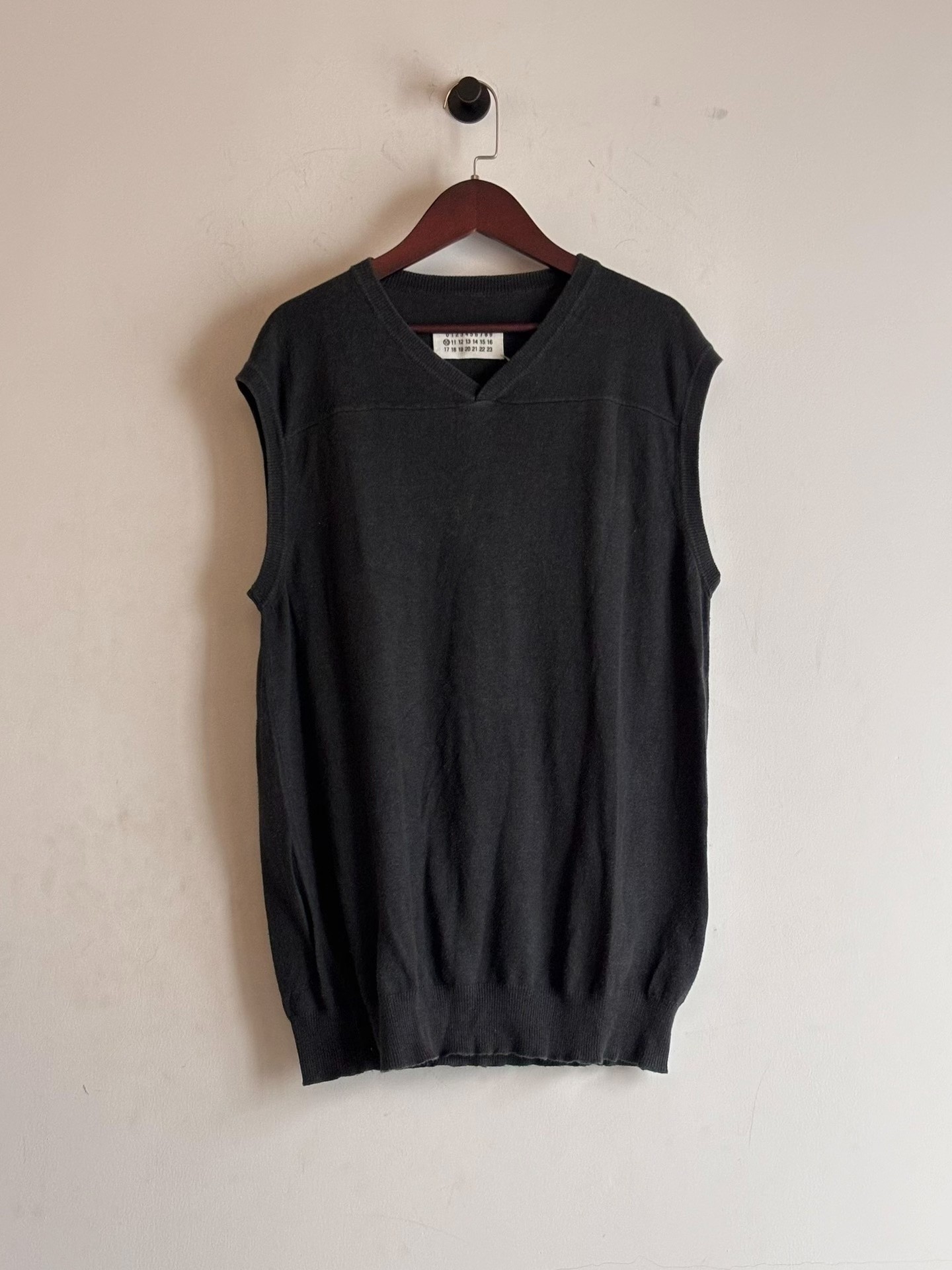 Maison Martin Margiela Washed Sleeveless Vest — front