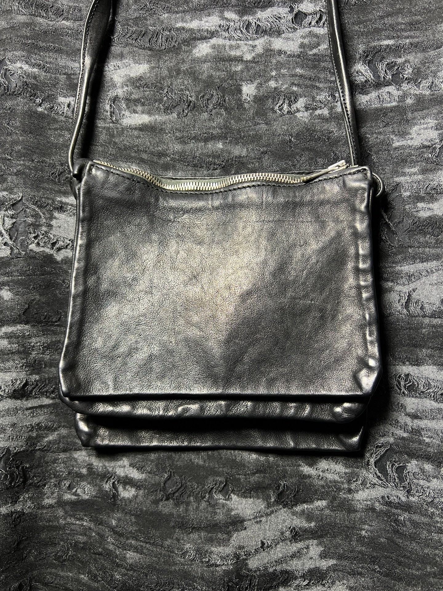 GUIDI Small Black Crossbody Leather Bag — front