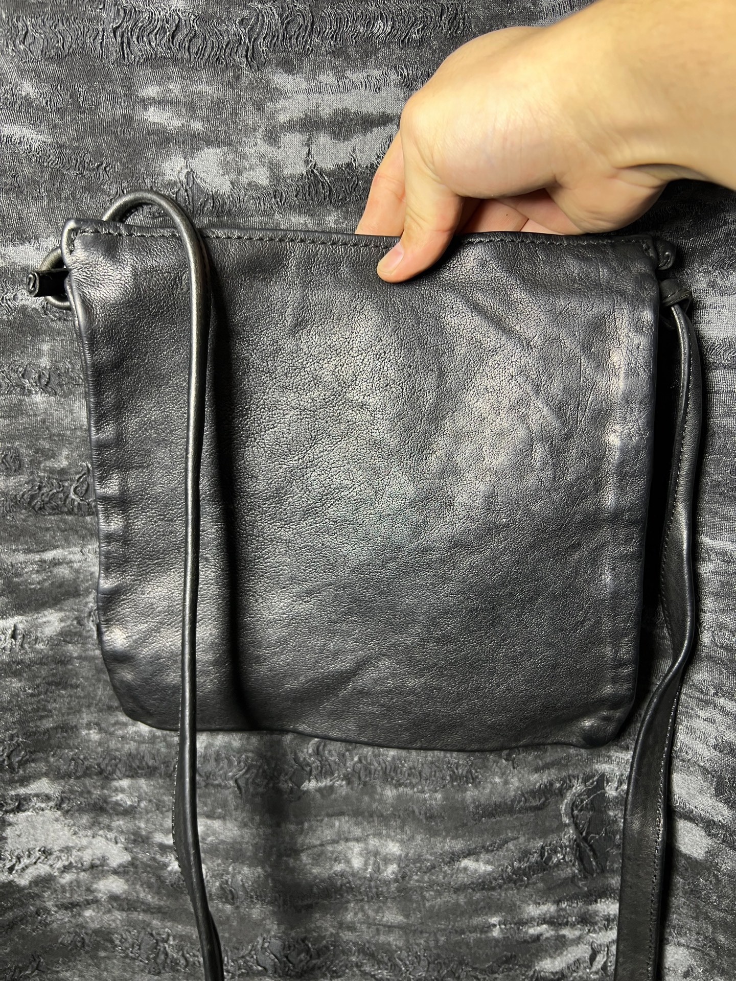GUIDI Small Black Crossbody Leather Bag — label