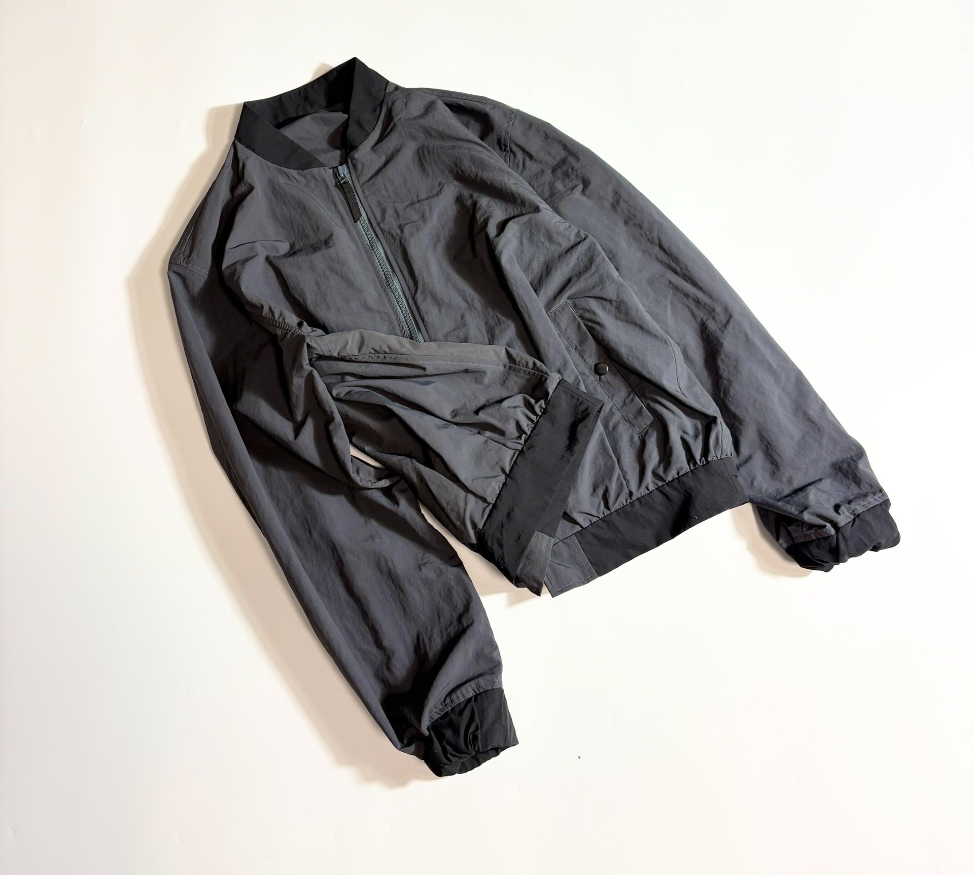 ADAM ET ROPE Gray Black Bomber Jacket — detail