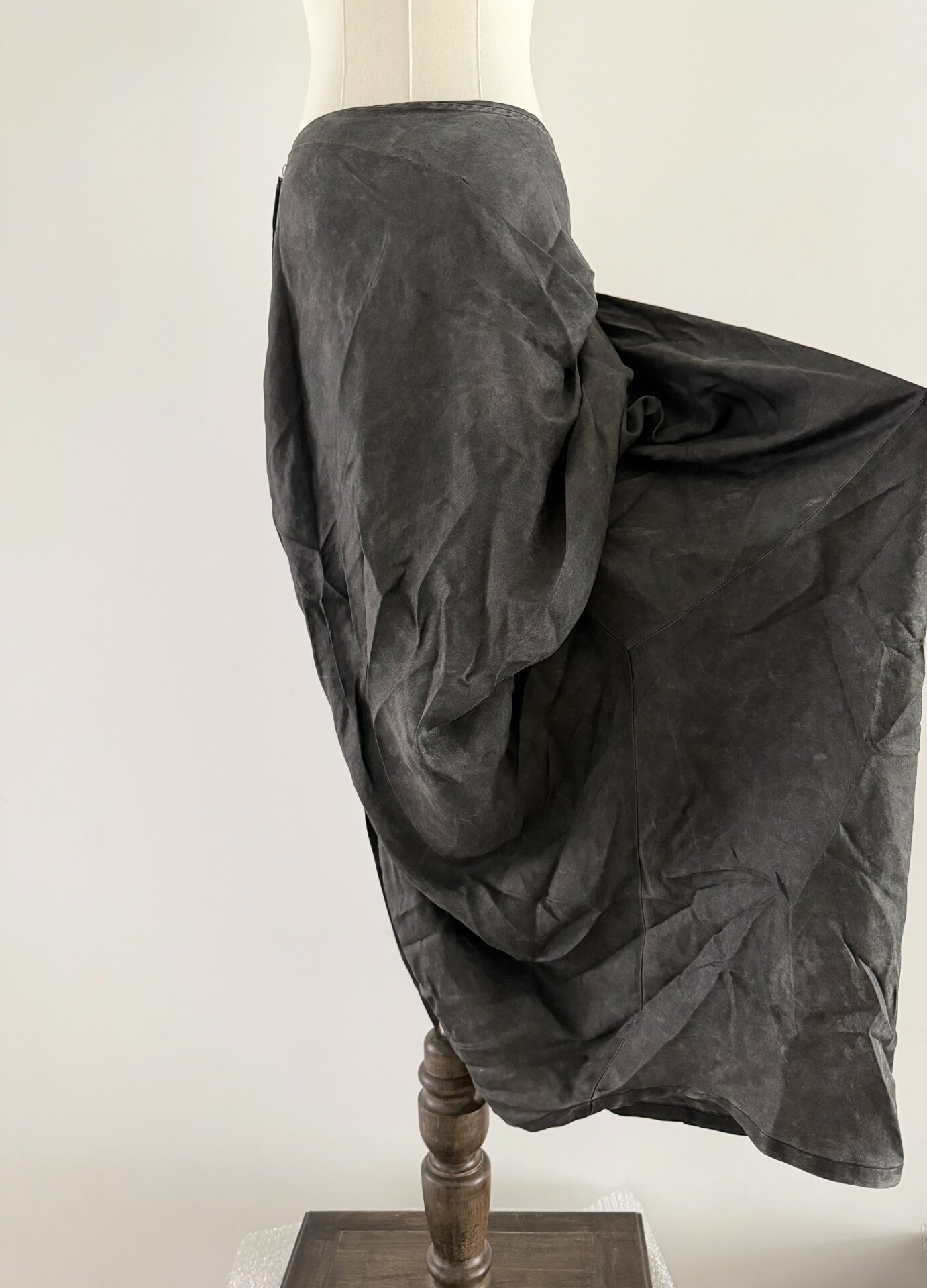 Y's Yohji Yamamoto Vintage Asymmetrical Skirt — detail