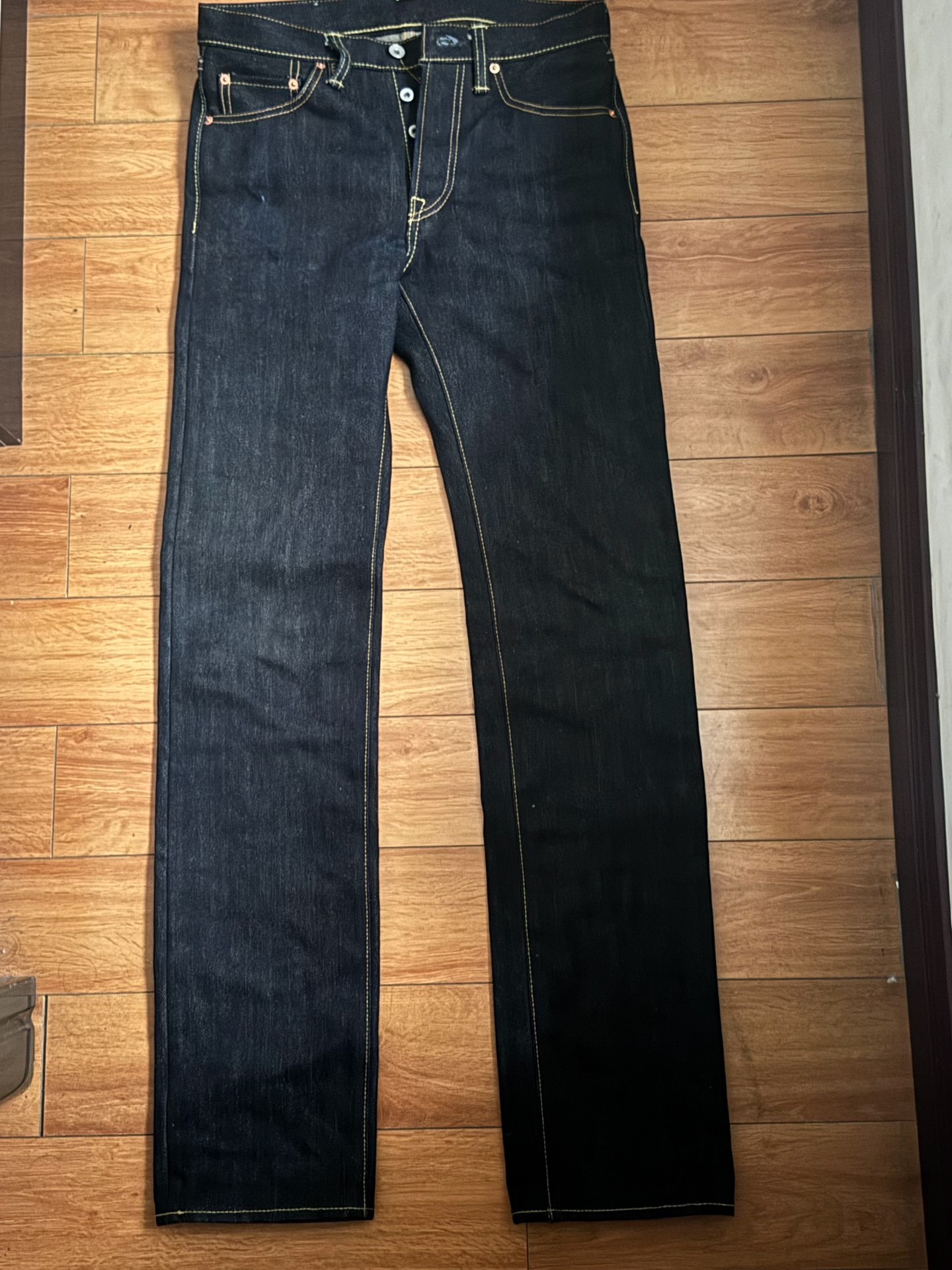 Iron Heart 666 25oz Raw Denim Jeans W31 — front