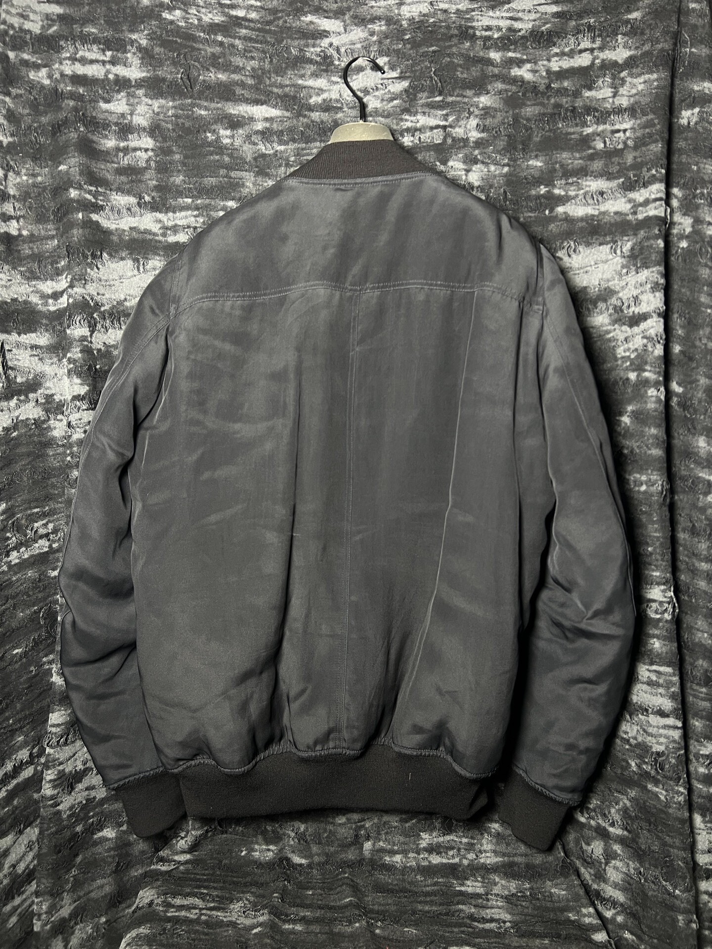 Rick Owens 16fw MA1 Silk Down Jacket — detail
