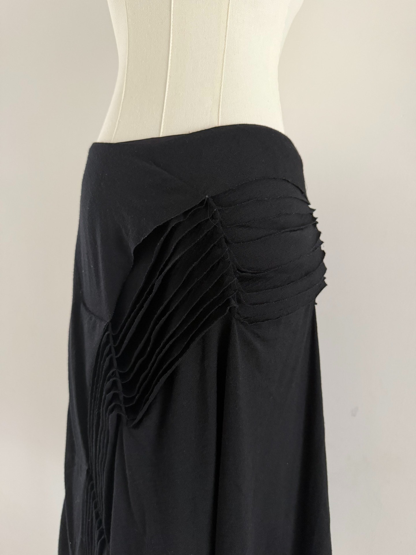 Junya Watanabe 00AW Waterfall Deconstructed Skirt — detail