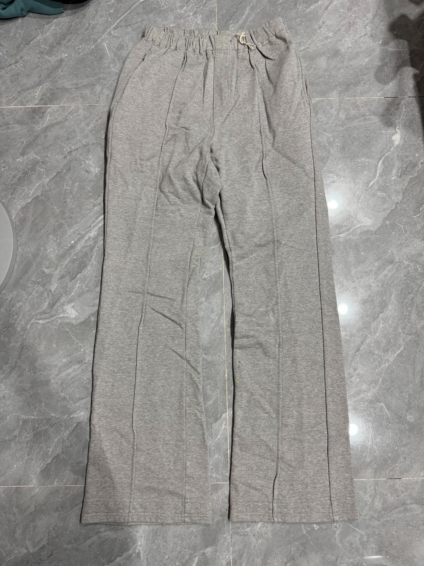 Vujade 004 Gray Micro-flared Sweatpants