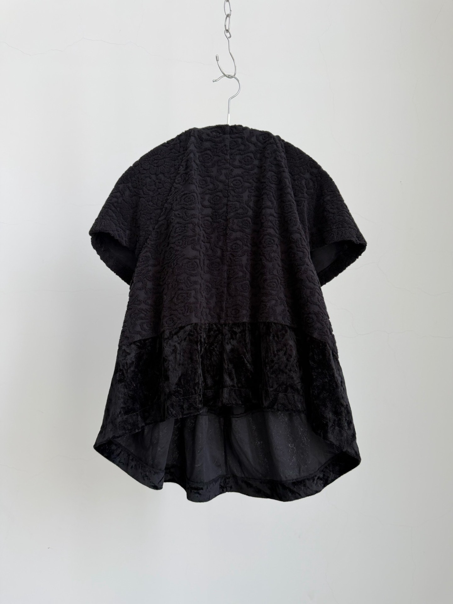 Comme des Garcons TAO Velvet Top — detail