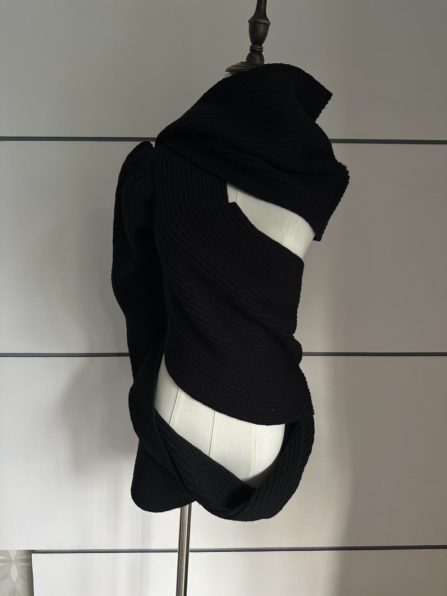 Dries Van Noten 24AW One-Arm Shawl — back