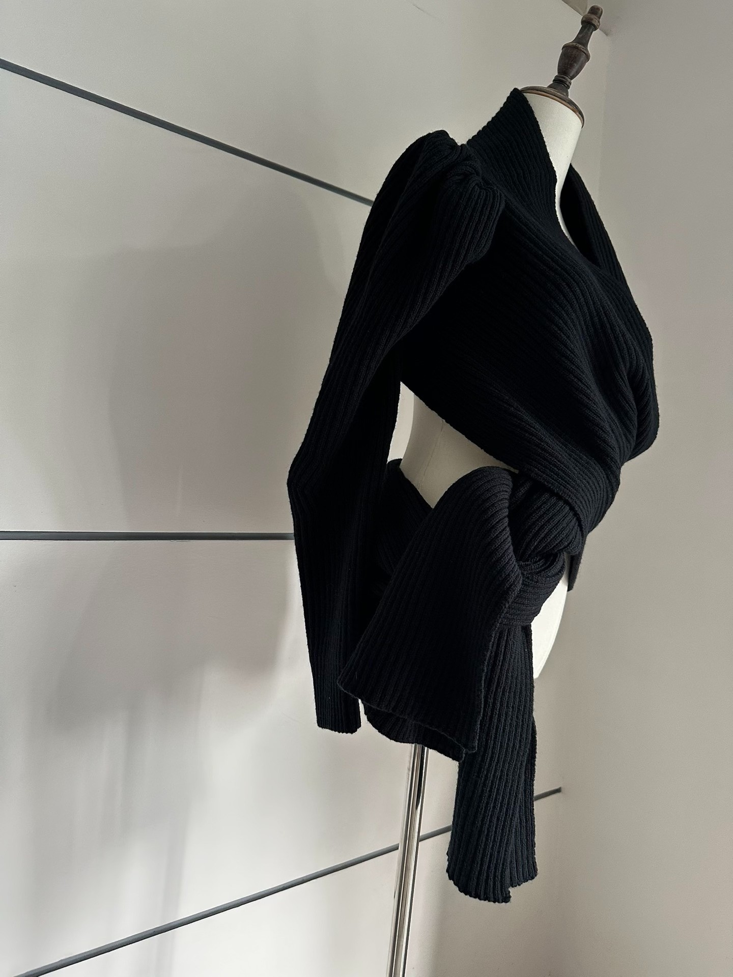 Dries Van Noten 24AW One-Arm Shawl — detail