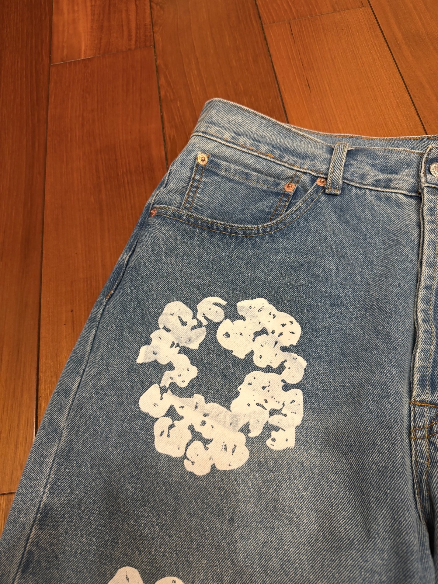 Levi's 5001 Printed Denim Jeans — detail