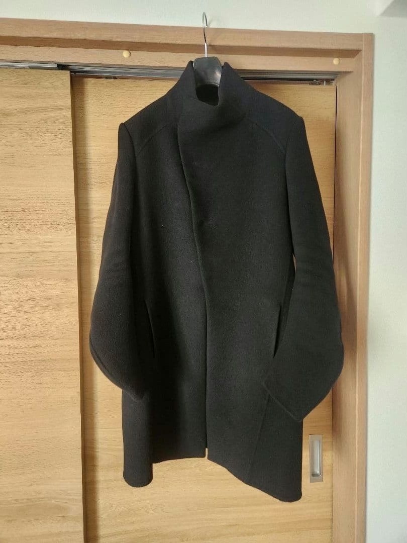 Devoa Asymmetric Wool Coat Size 1