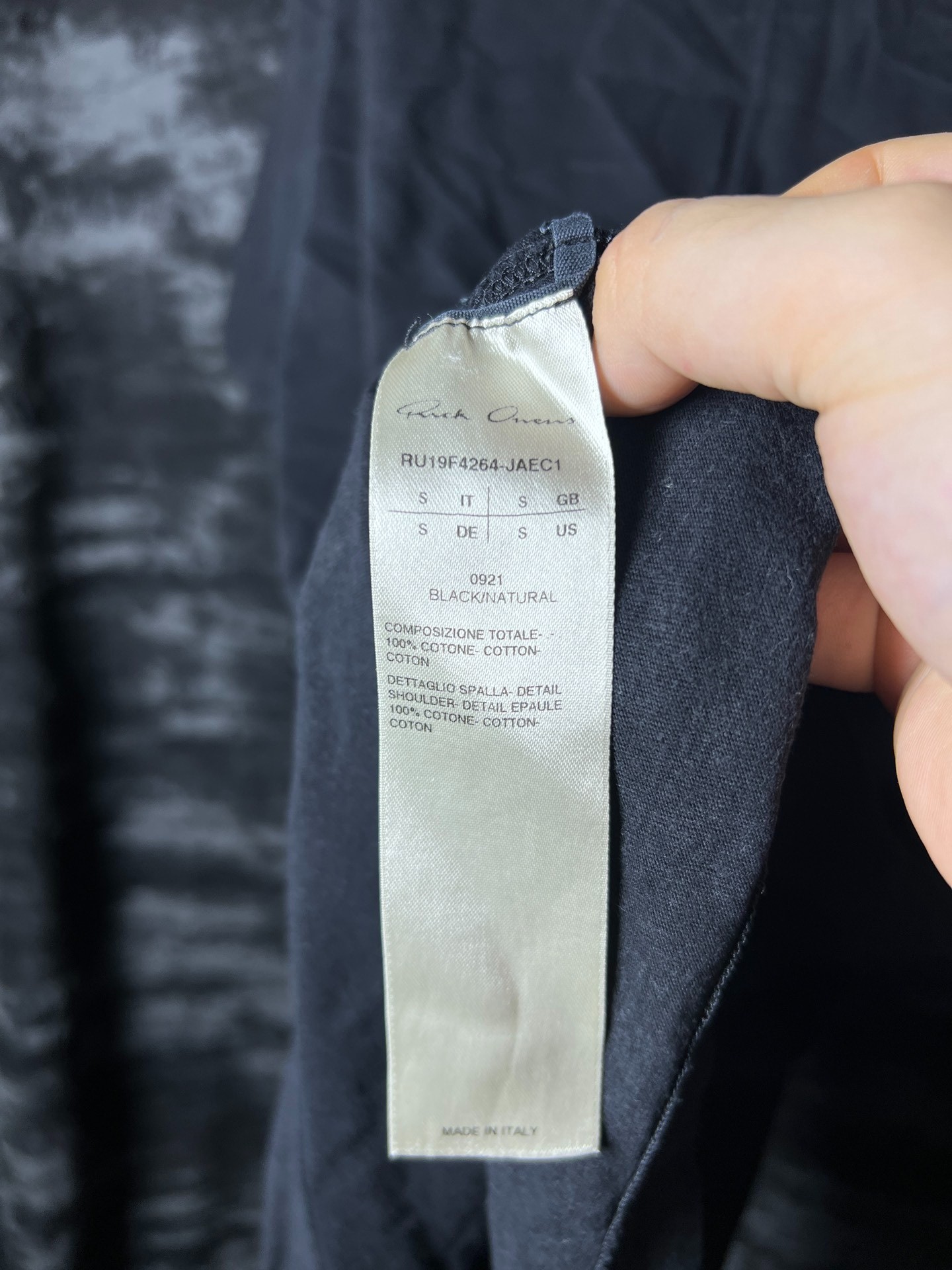 Rick Owens 19FW Shoulder Strap Metal Buckle T-Shirt — label