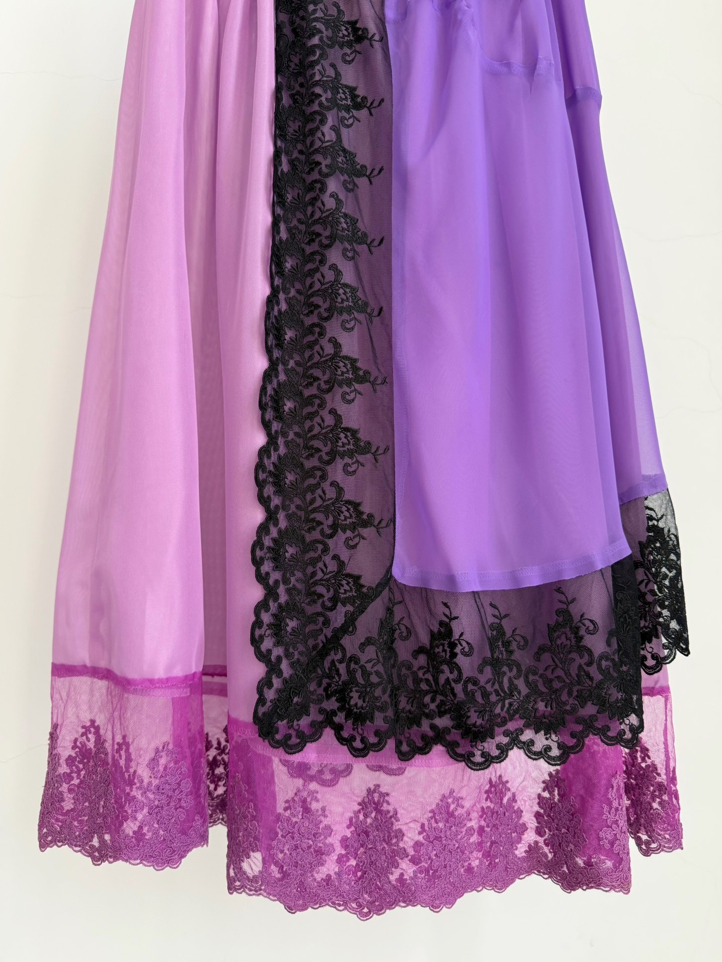 Comme des Garcons 2001 Lace Midi Skirt — label