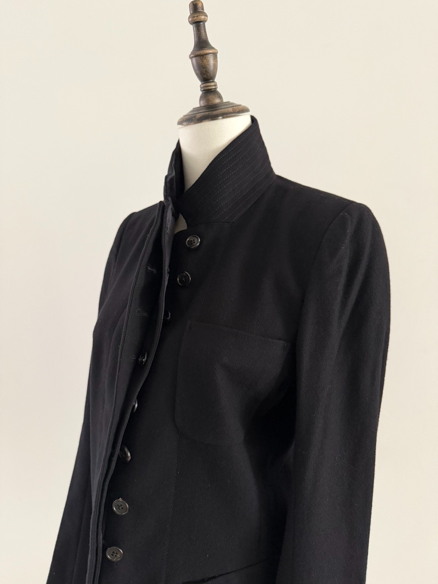 Ann Demeulemeester 13FW Double-Breasted Jacket — label