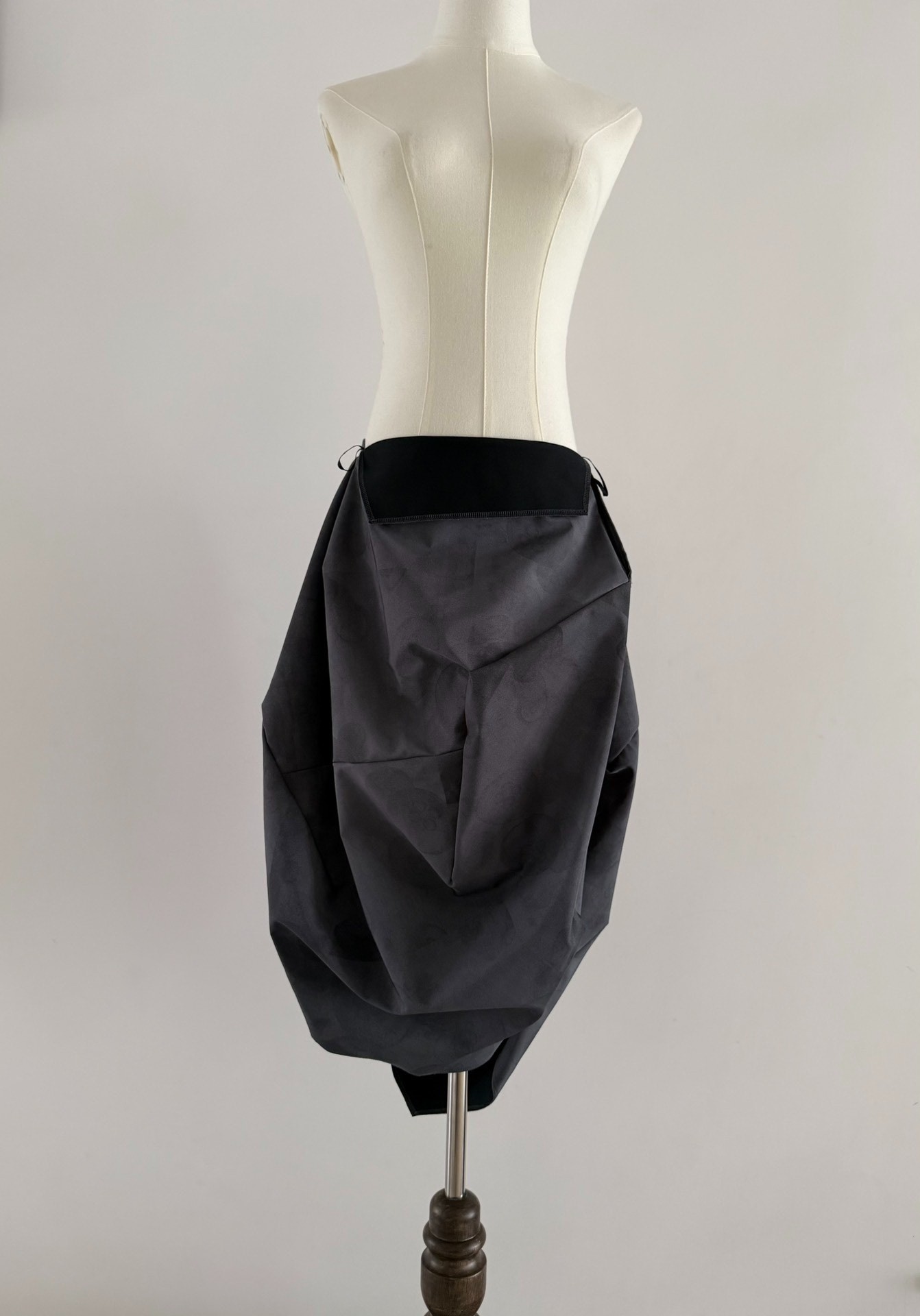 Comme des Garcons 09SS Armor Skirt — label