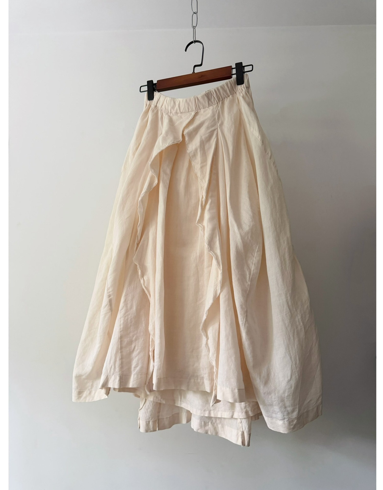 Junya Watanabe Off-White Layered Midi Skirt — detail