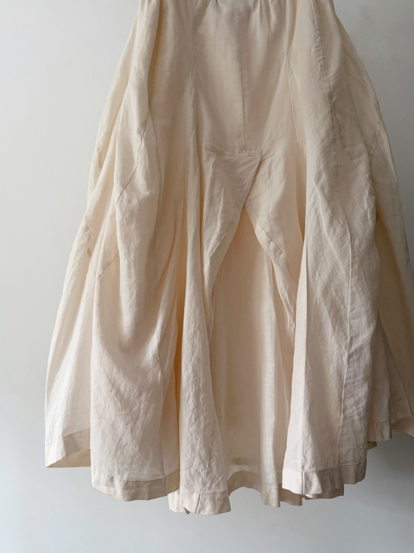Junya Watanabe Off-White Layered Midi Skirt — label
