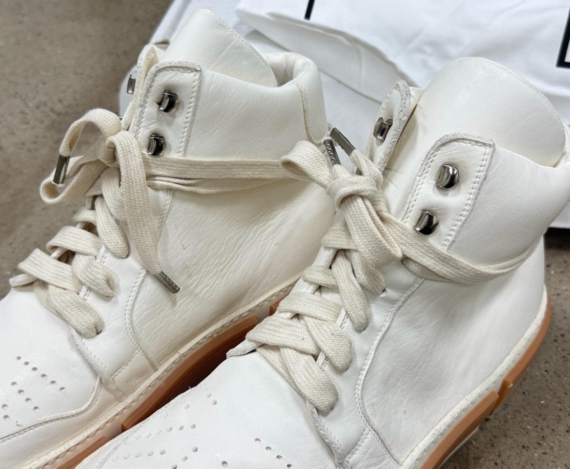 Guidi GJ04 White High-Top Sneakers — label