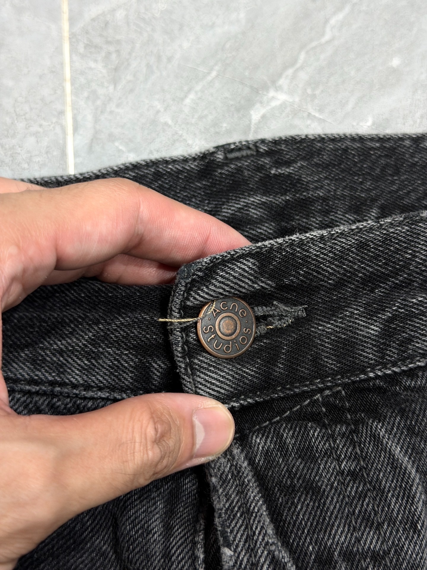 Acne Studios 2021M Loose Flared Jeans — detail