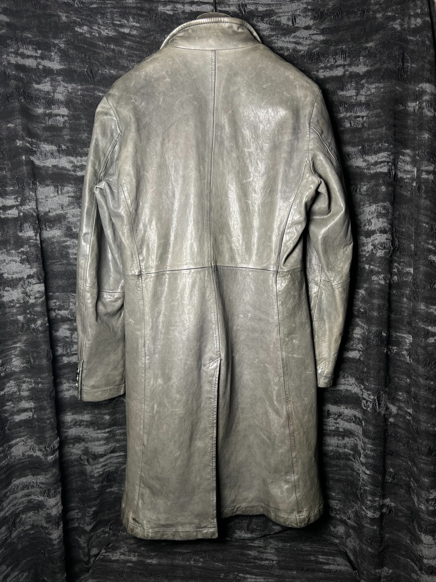 Tornado Mart Mud Gray Sheepskin Coat — detail