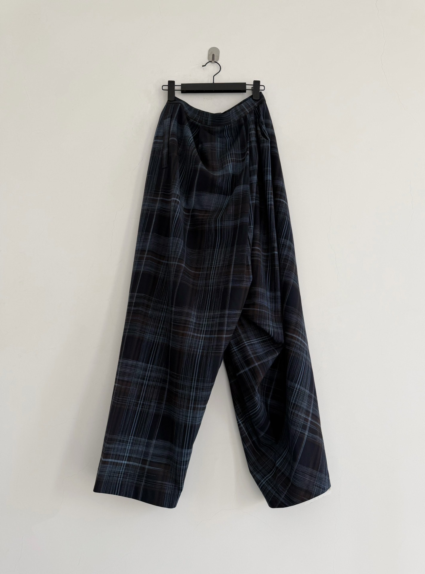 Issey Miyake 1993 Asymmetric Wide Leg Pants — detail