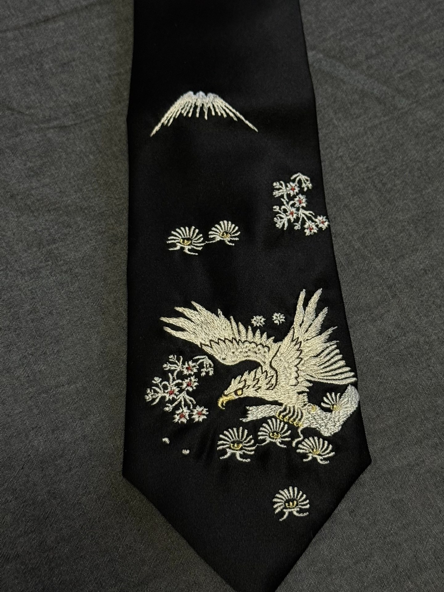 Yohji Yamamoto 04AW Fuji Eagle Tie — front