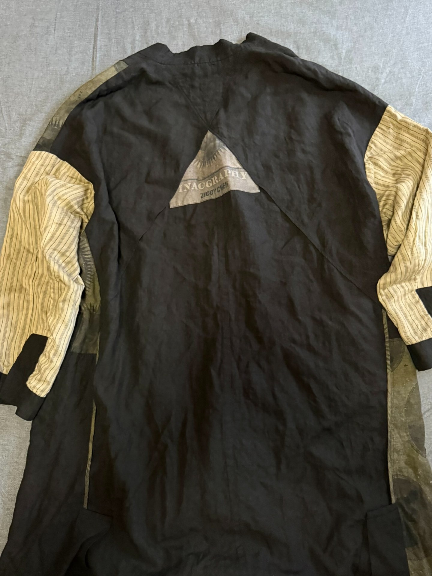 Ziggy Chen 22ss Double Breasted Coat — back