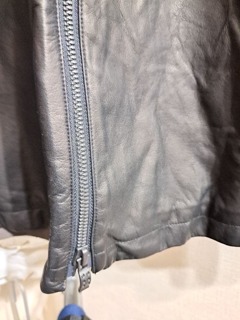 Devoa Black Suede Zip Jacket — label