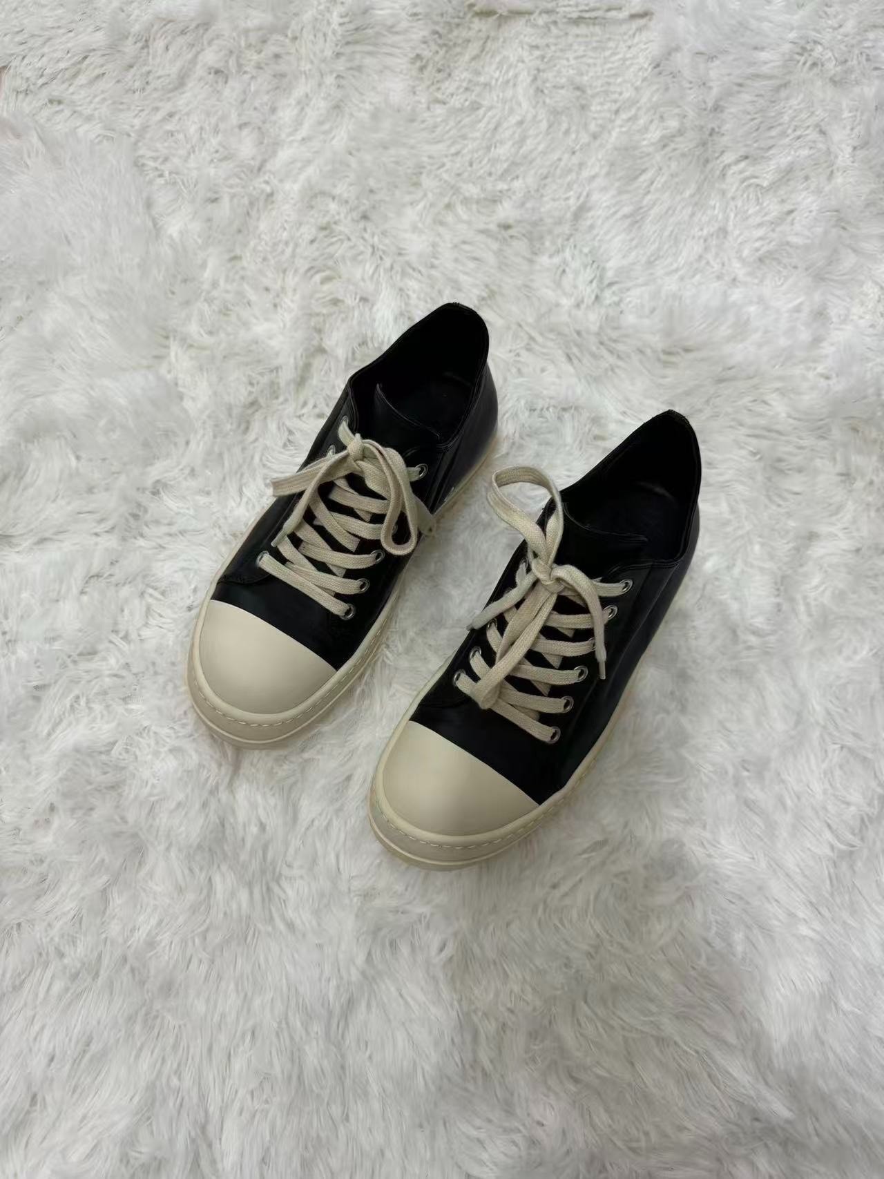 Rick Owens 15FW Black Leather Low-Top — detail