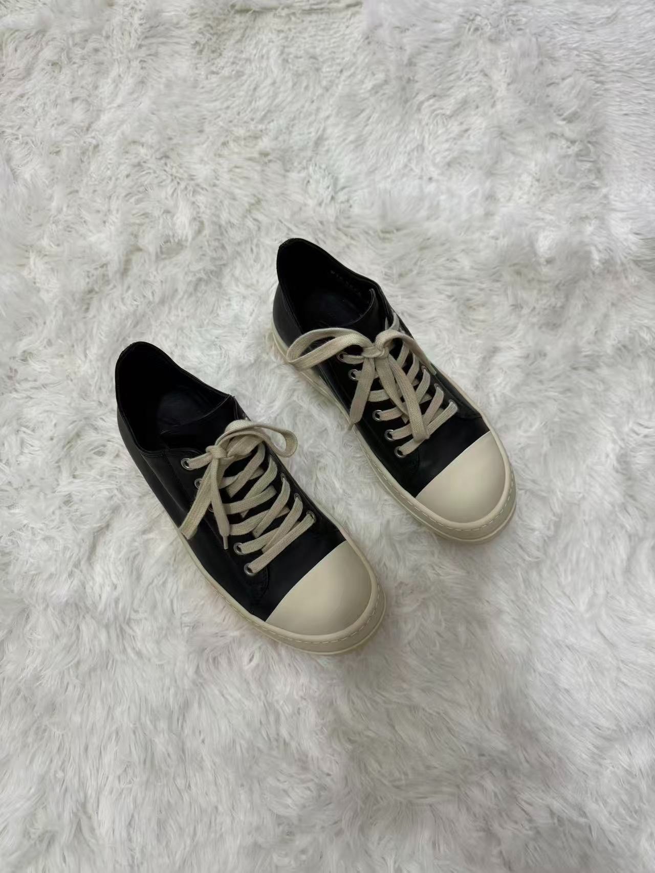 Rick Owens 15FW Black Leather Low-Top — back