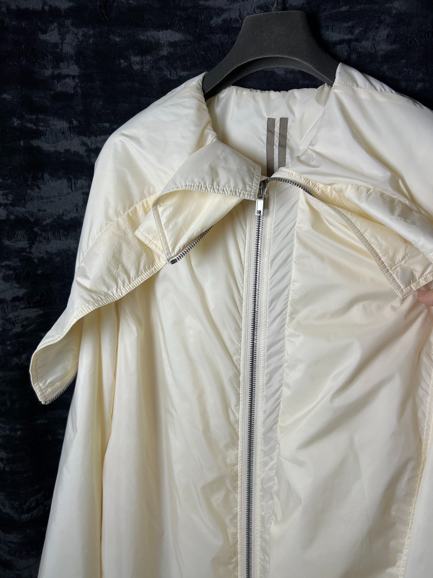 Rick Owens DRKSHDW Cream Bomber Jacket — label