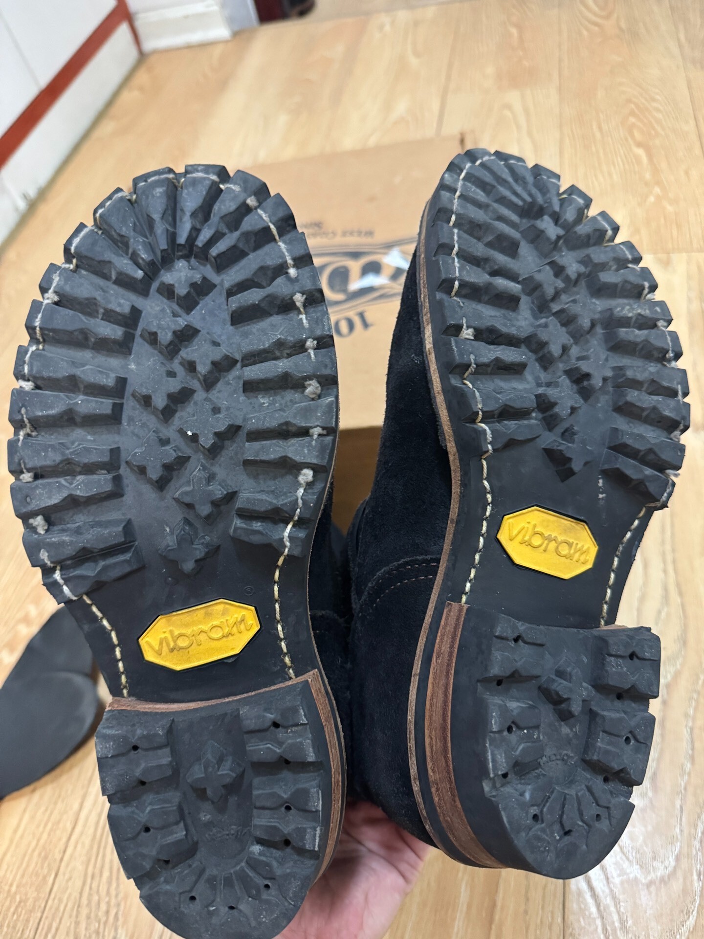 Wescoboss 9109 Black Suede Engineer Boots — label