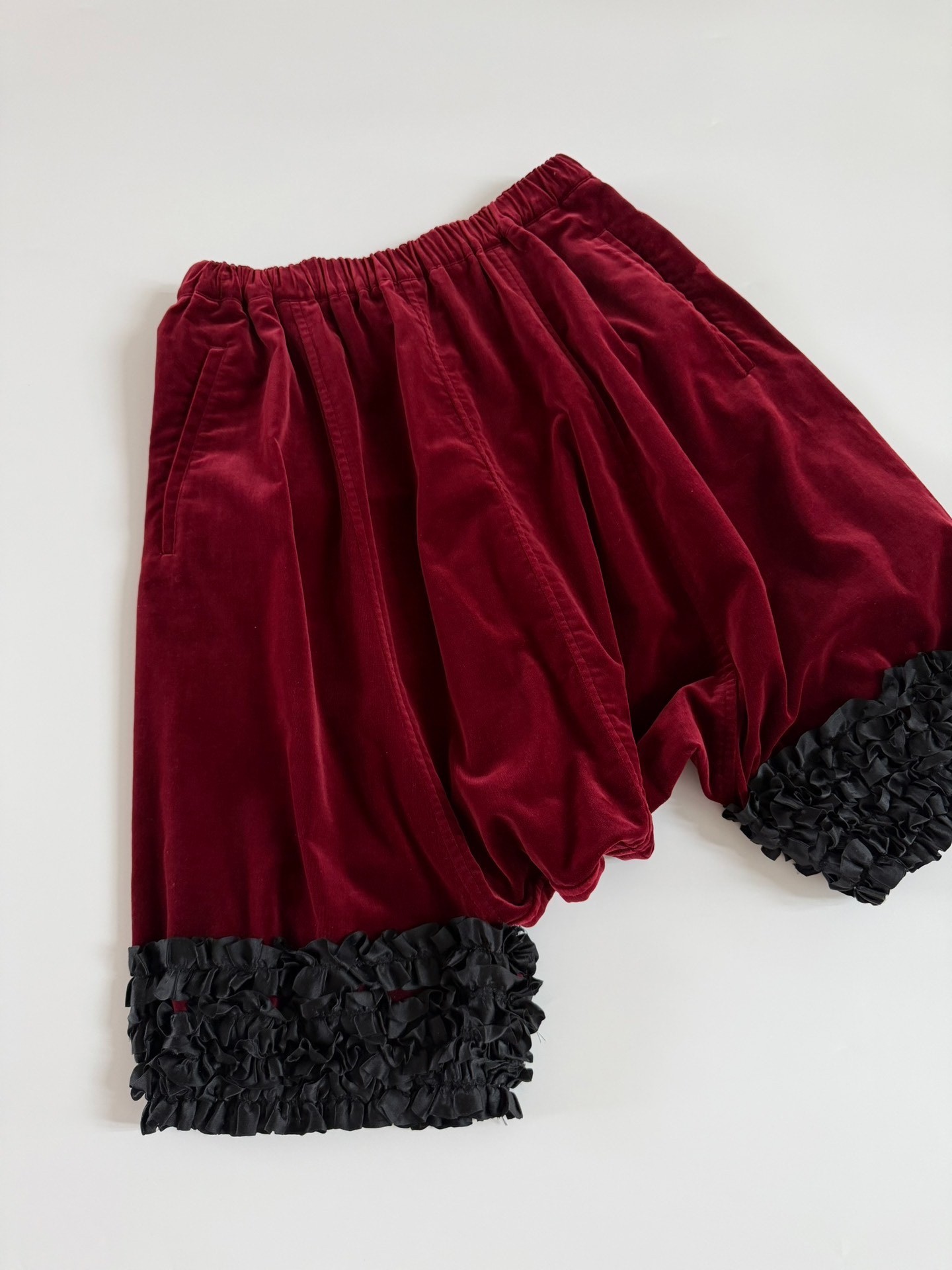 Comme des Garcons Maroon Velvet Balloon Pants — detail