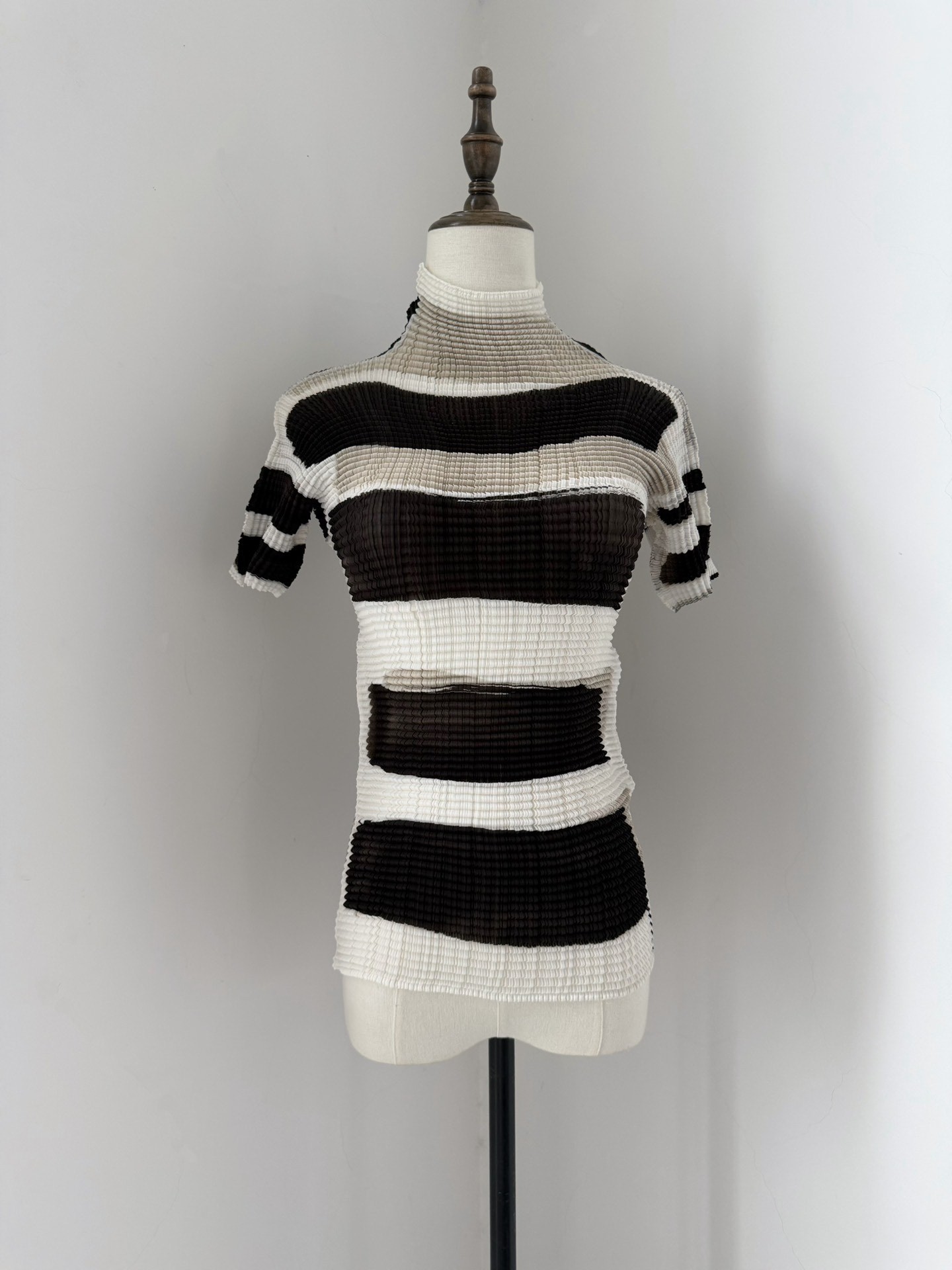 Issey Miyake High-Neck Pleated Top