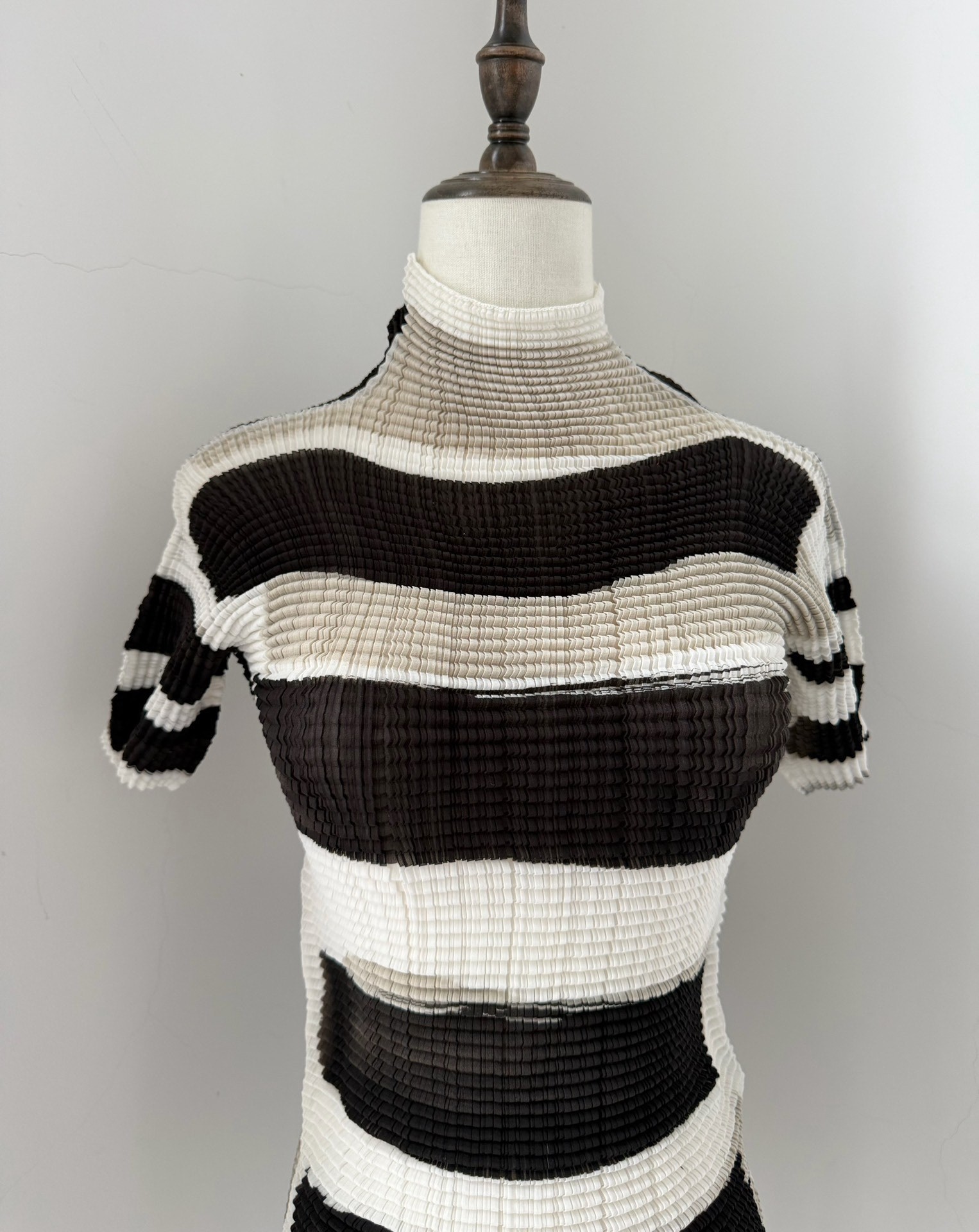 Issey Miyake High-Neck Pleated Top — front