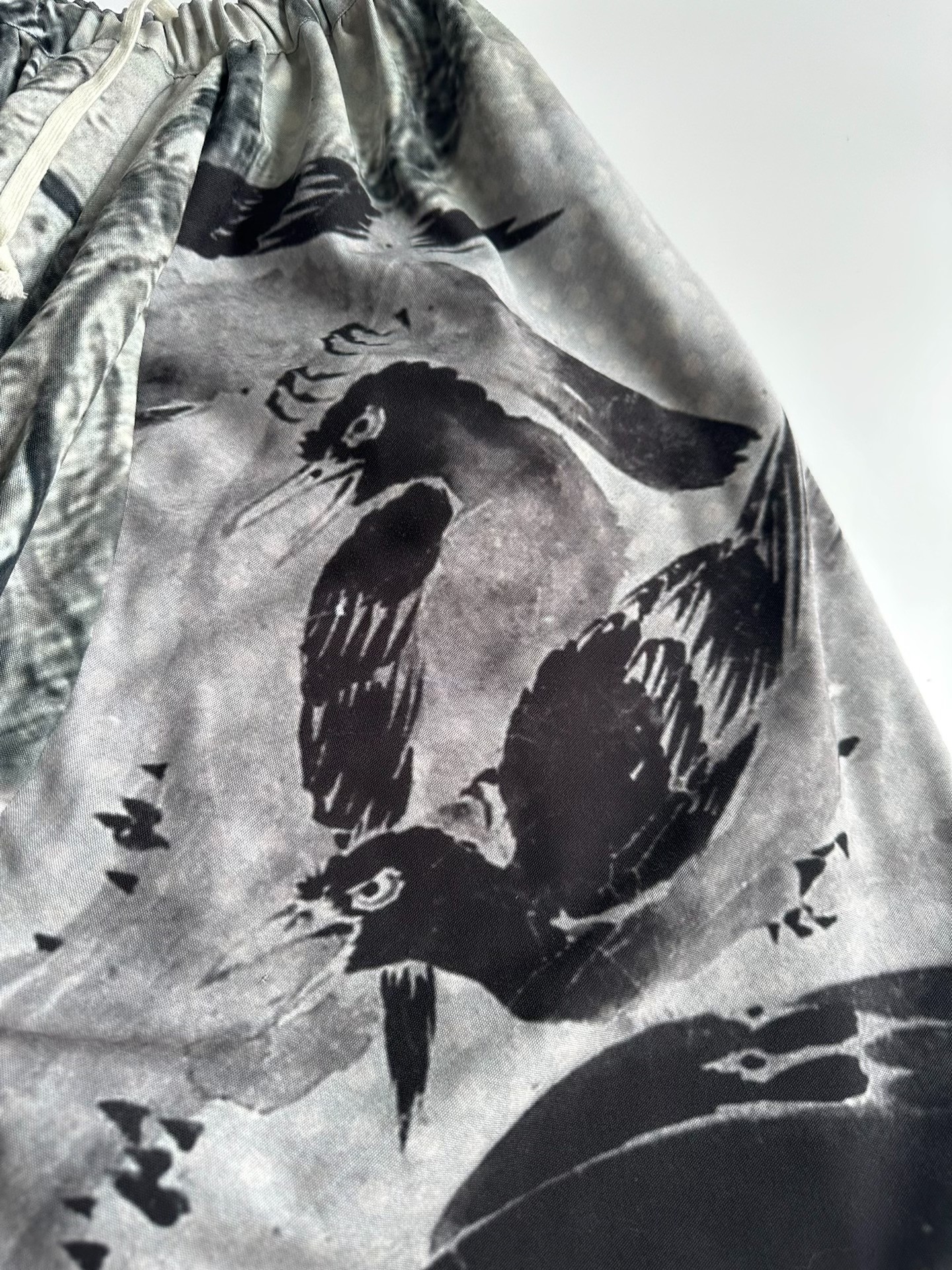 Comme des Garçons Artistic Midi Skirt — detail