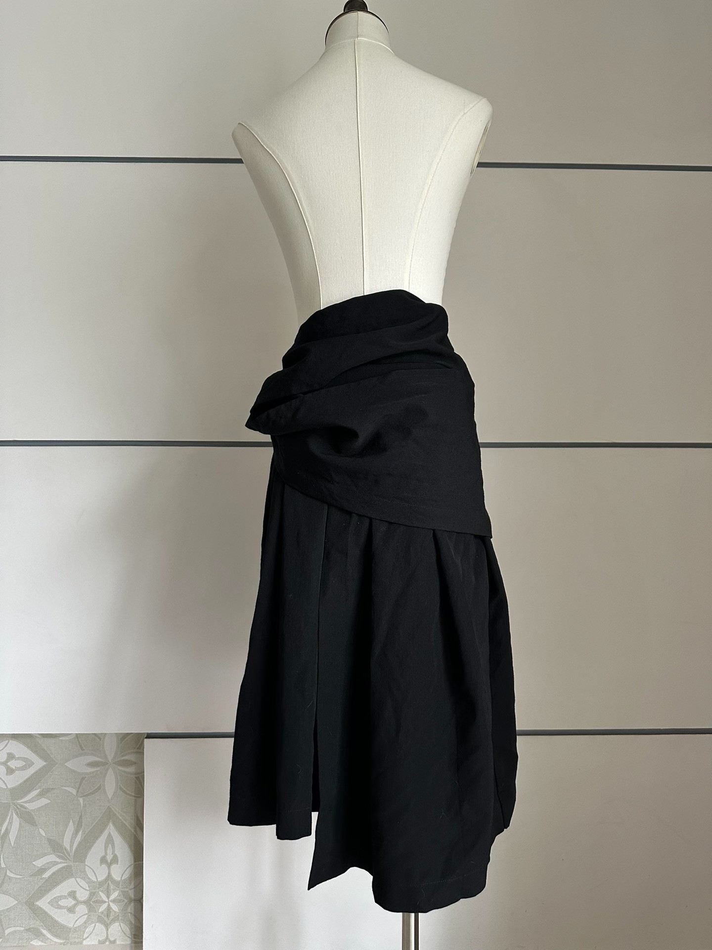 Comme des Garcons Tricot Wrap Skirt — label